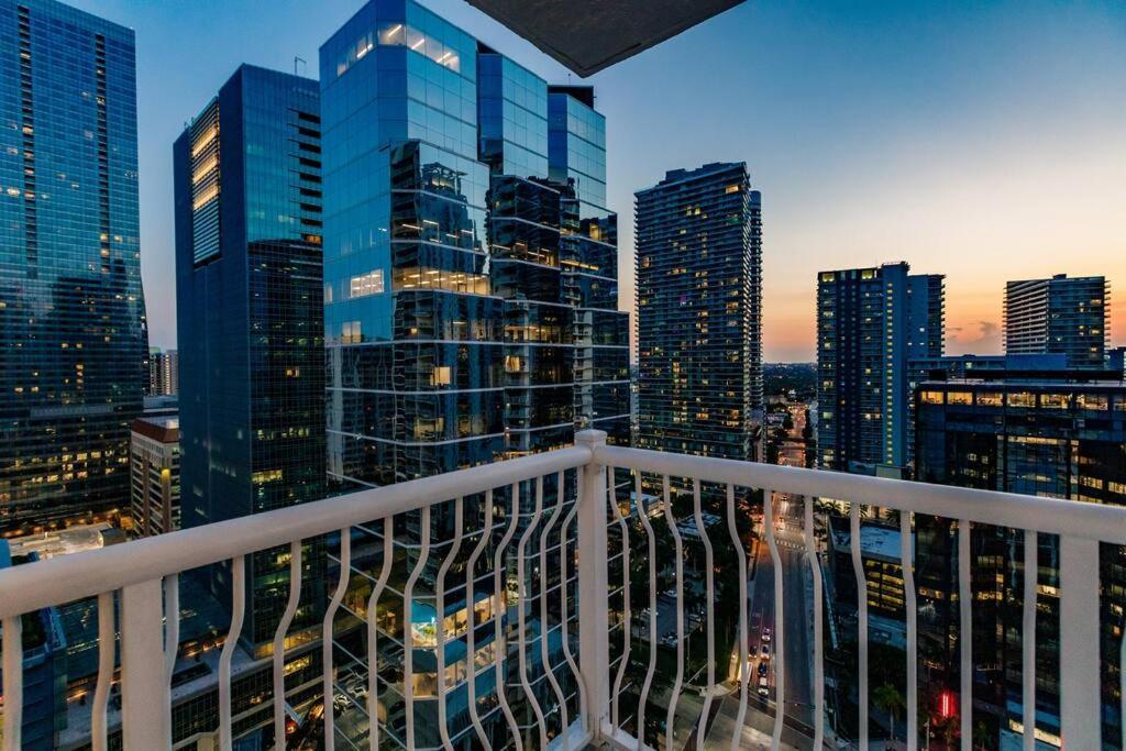 Upscale Brickell 3 Bedroom With Water Views And Free Parking Miami Buitenkant foto