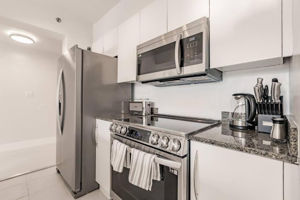 Upscale Brickell 3 Bedroom With Water Views And Free Parking Miami Buitenkant foto