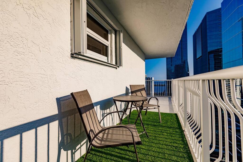 Upscale Brickell 3 Bedroom With Water Views And Free Parking Miami Buitenkant foto