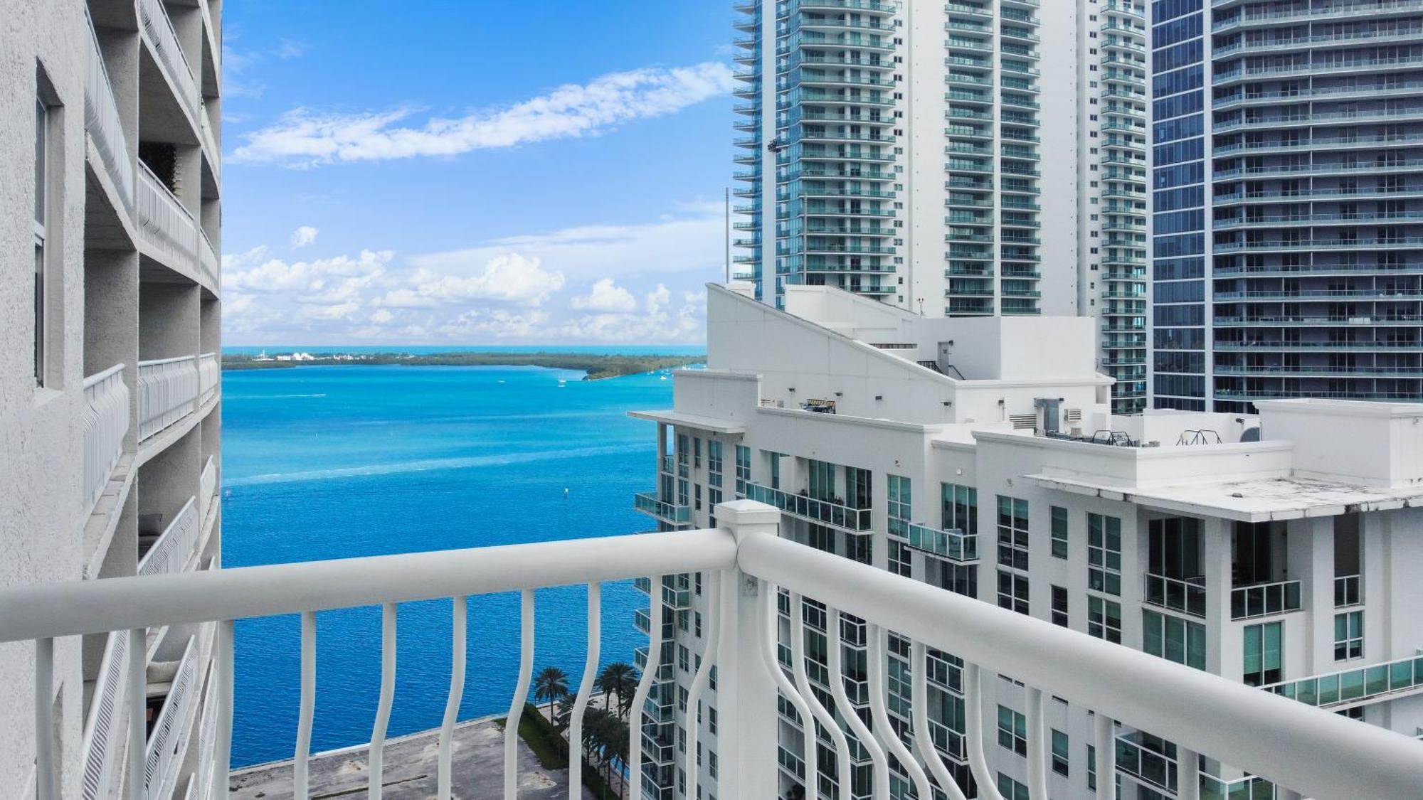 Upscale Brickell 3 Bedroom With Water Views And Free Parking Miami Buitenkant foto