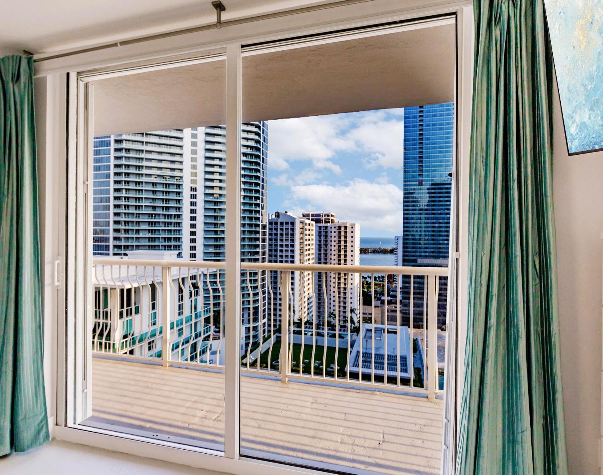 Upscale Brickell 3 Bedroom With Water Views And Free Parking Miami Buitenkant foto