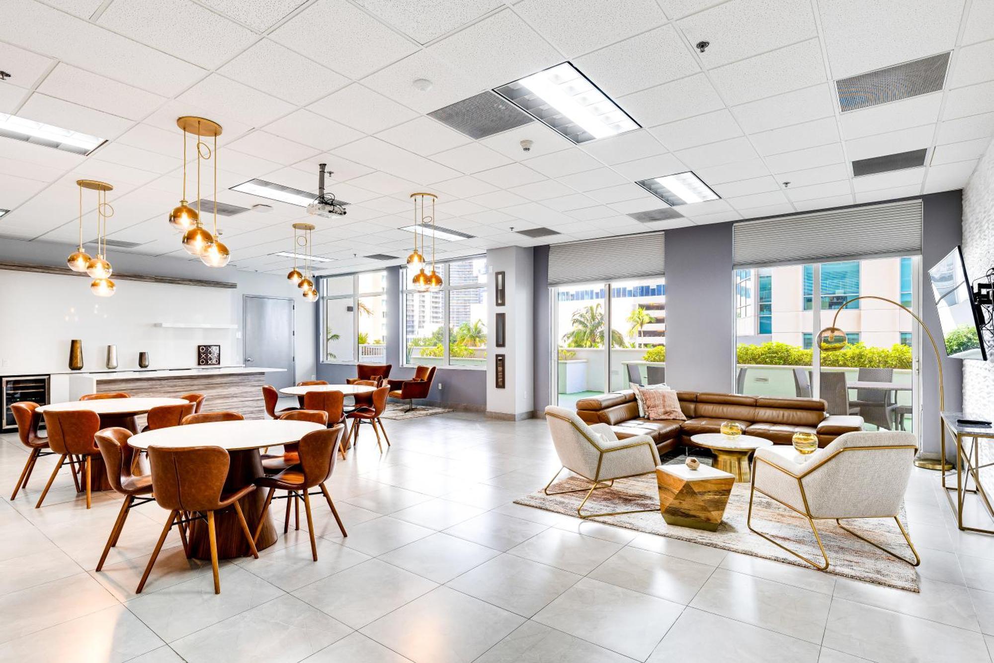 Upscale Brickell 3 Bedroom With Water Views And Free Parking Miami Buitenkant foto