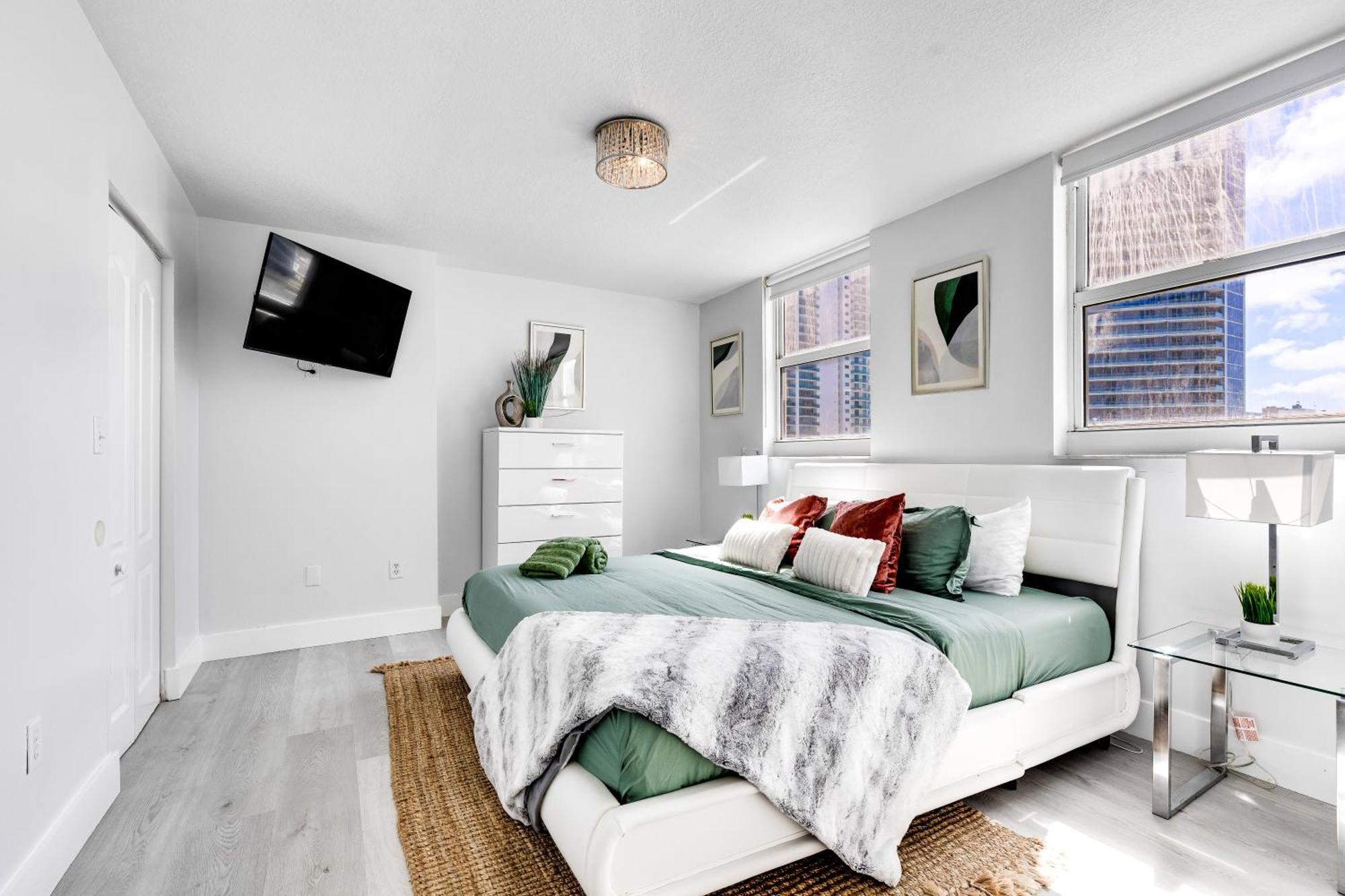 Upscale Brickell 3 Bedroom With Water Views And Free Parking Miami Buitenkant foto