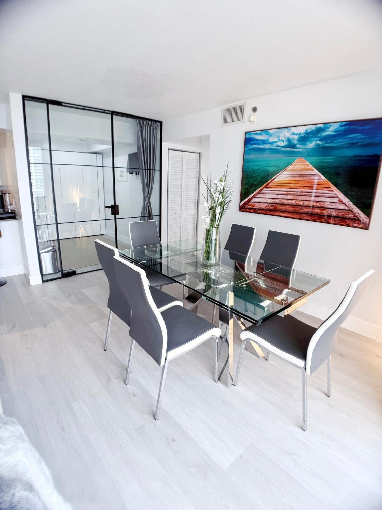 Upscale Brickell 3 Bedroom With Water Views And Free Parking Miami Buitenkant foto